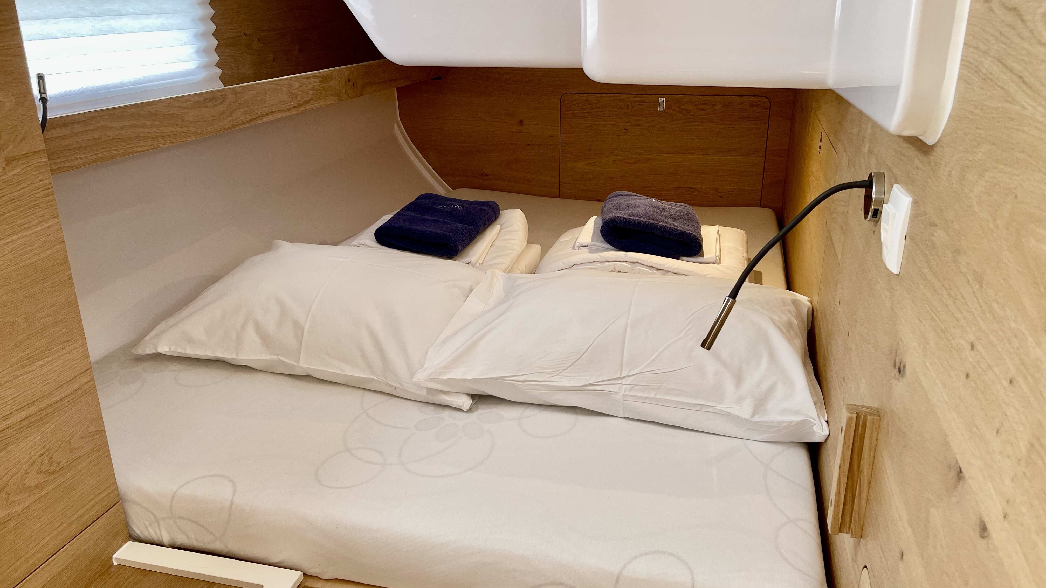 Elan Impression 45, Aurora | Yacht Charter Croatia