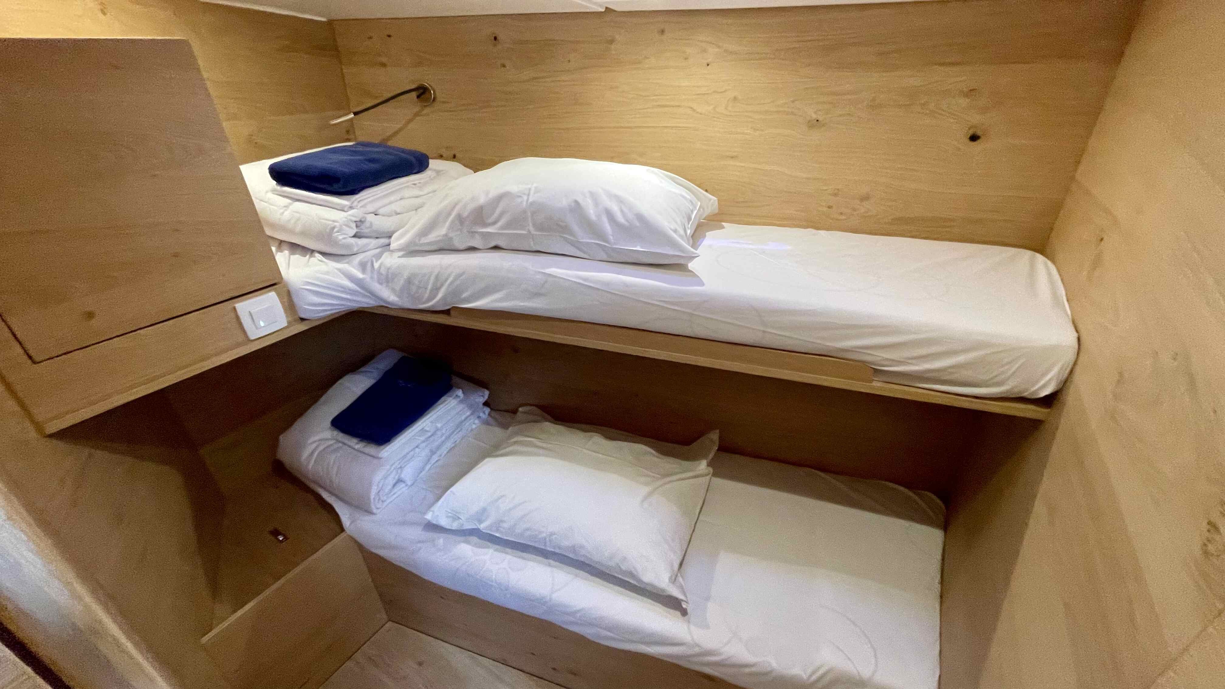 Elan Impression 45, Aurora | Yacht Charter Croatia