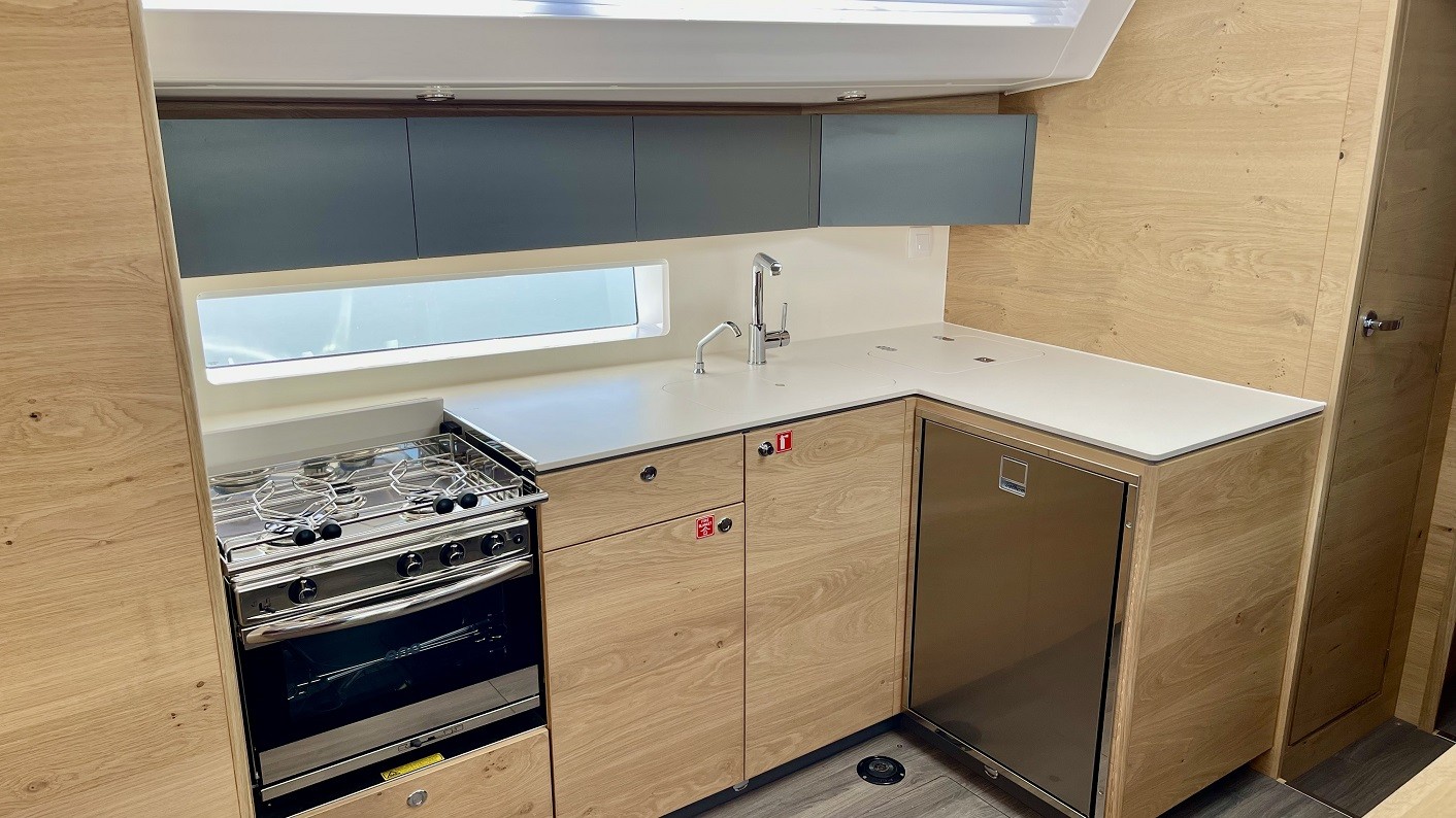 Elan Impression 45, A'more | Yacht Charter Croatia