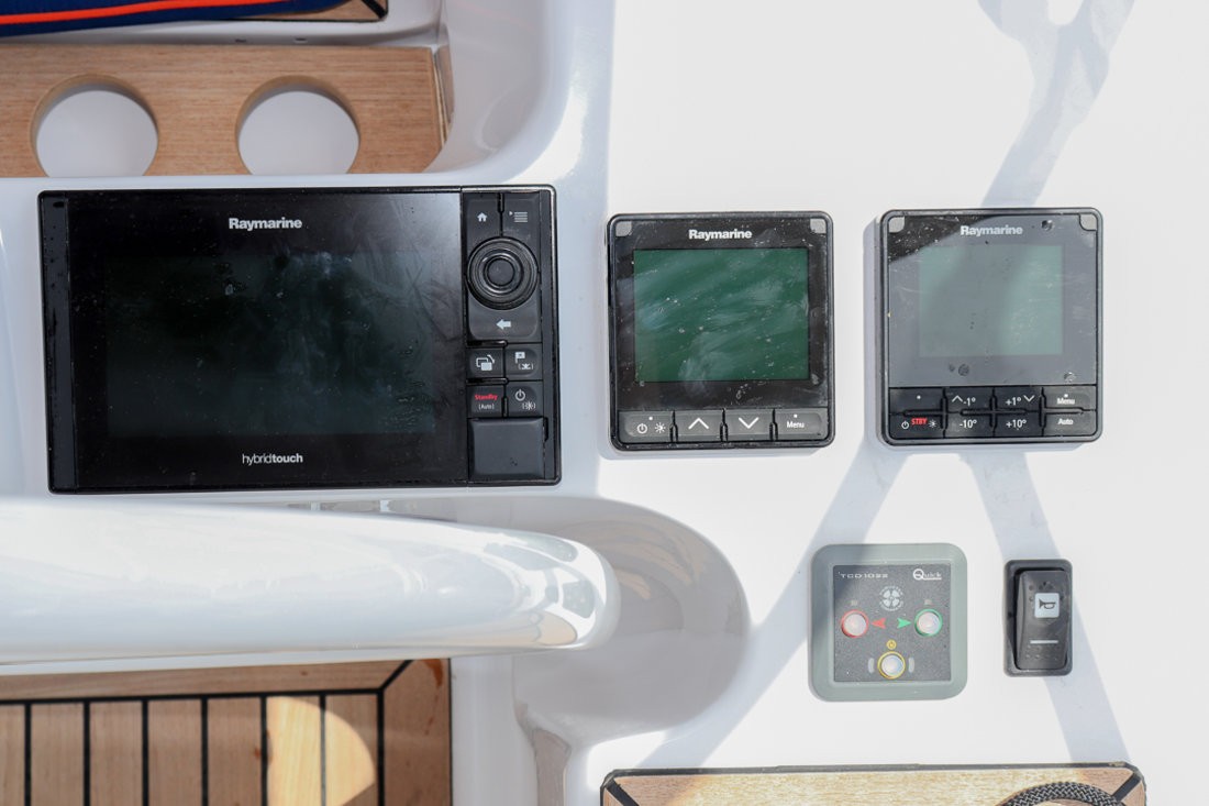 Elan Impression 45, Indiana | Yacht Charter Croatia