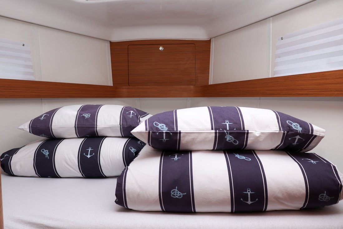 Elan Impression 45, Indiana | Yacht Charter Croatia