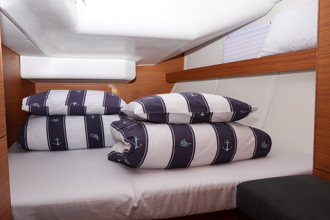 Elan Impression 45, Indiana | Yacht Charter Croatia