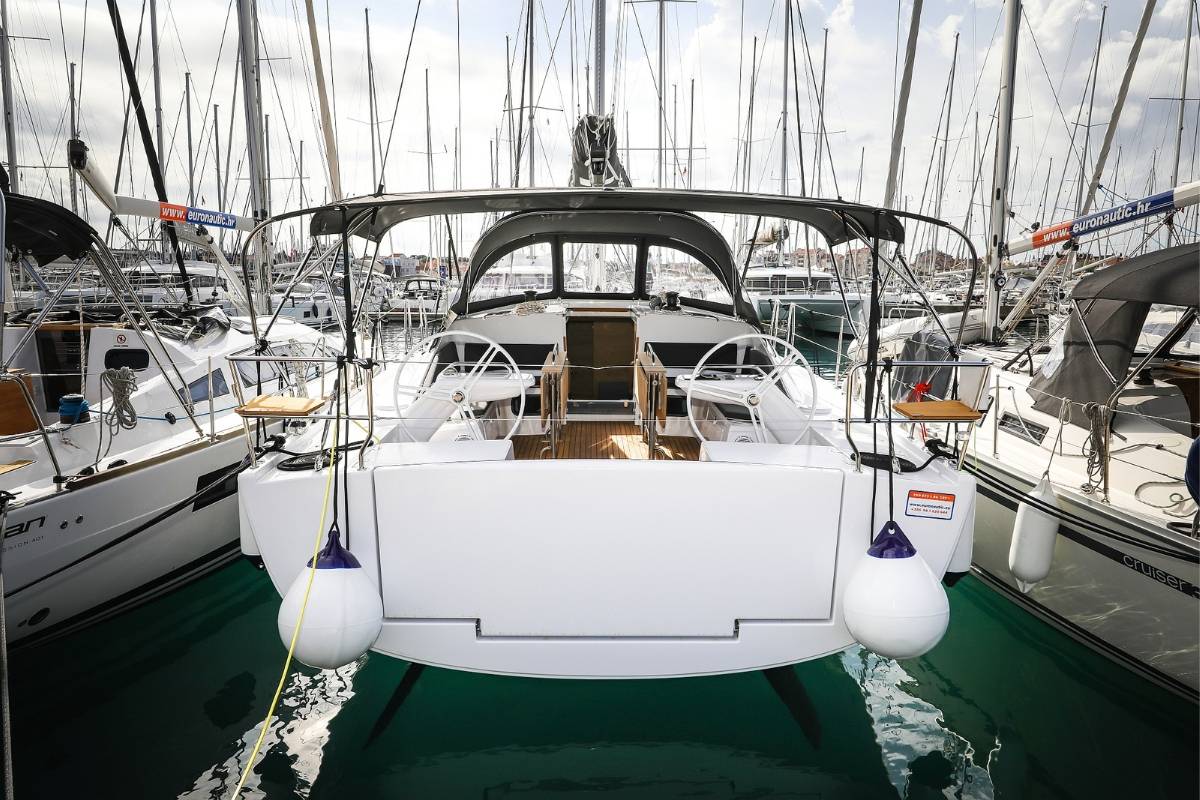 Elan Impression 45, Seppia | Yacht Charter Croatia