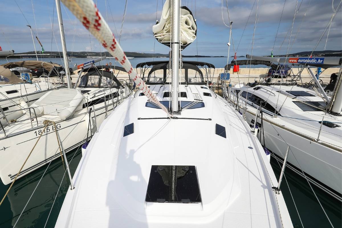 Elan Impression 45, Seppia | Yacht Charter Croatia