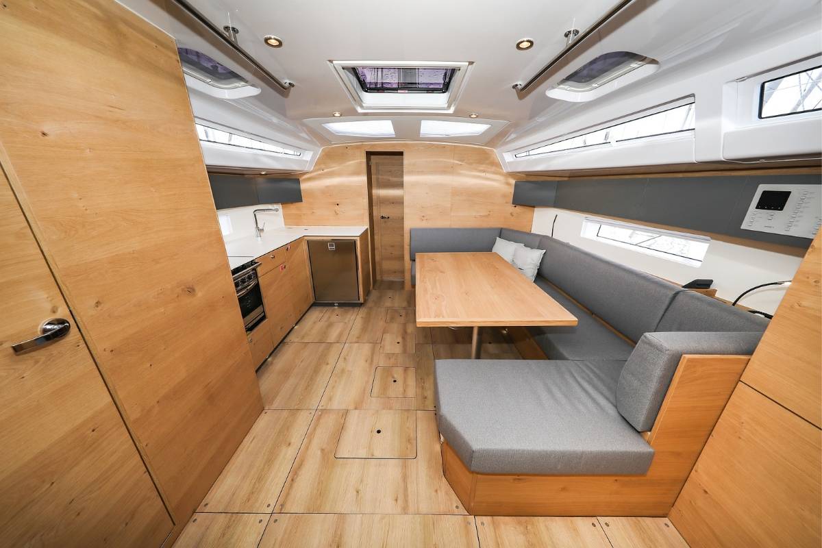 Elan Impression 45, Seppia | Yacht Charter Croatia