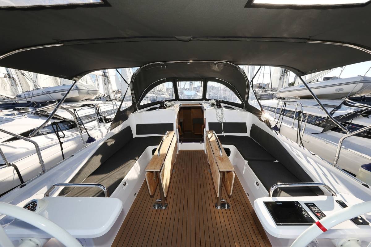 Elan Impression 45, Scarlett | Yacht Charter Croatia