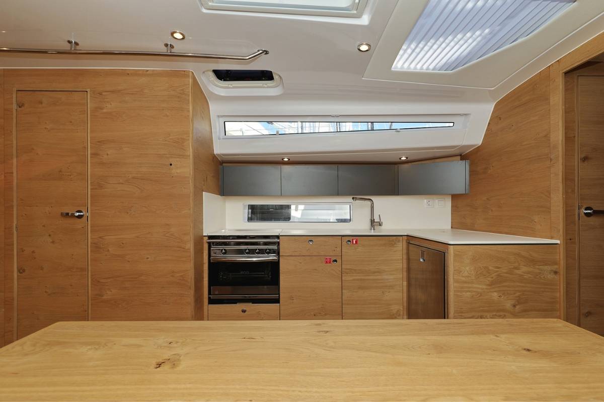 Elan Impression 45, Scarlett | Yacht Charter Croatia