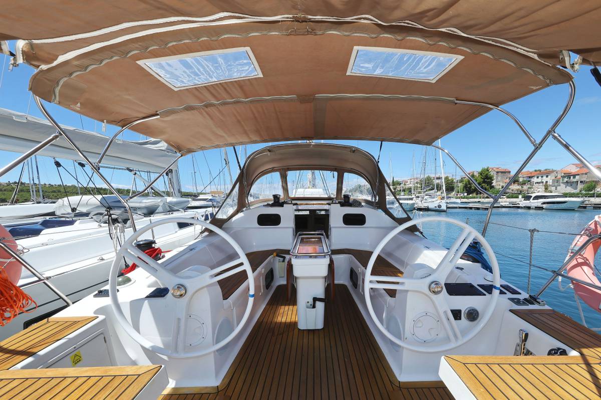 Elan Impression 45, Ibiss | Yacht Charter Croatia