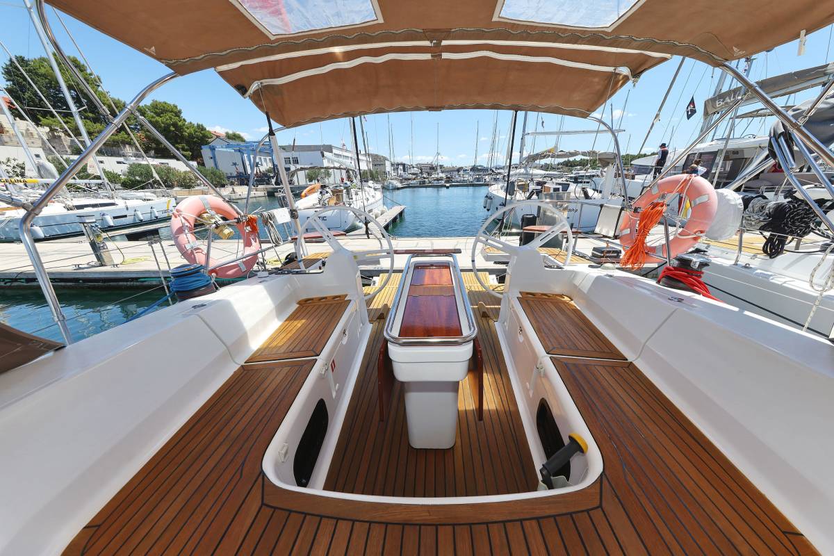 Elan Impression 45, Ibiss | Yacht Charter Croatia