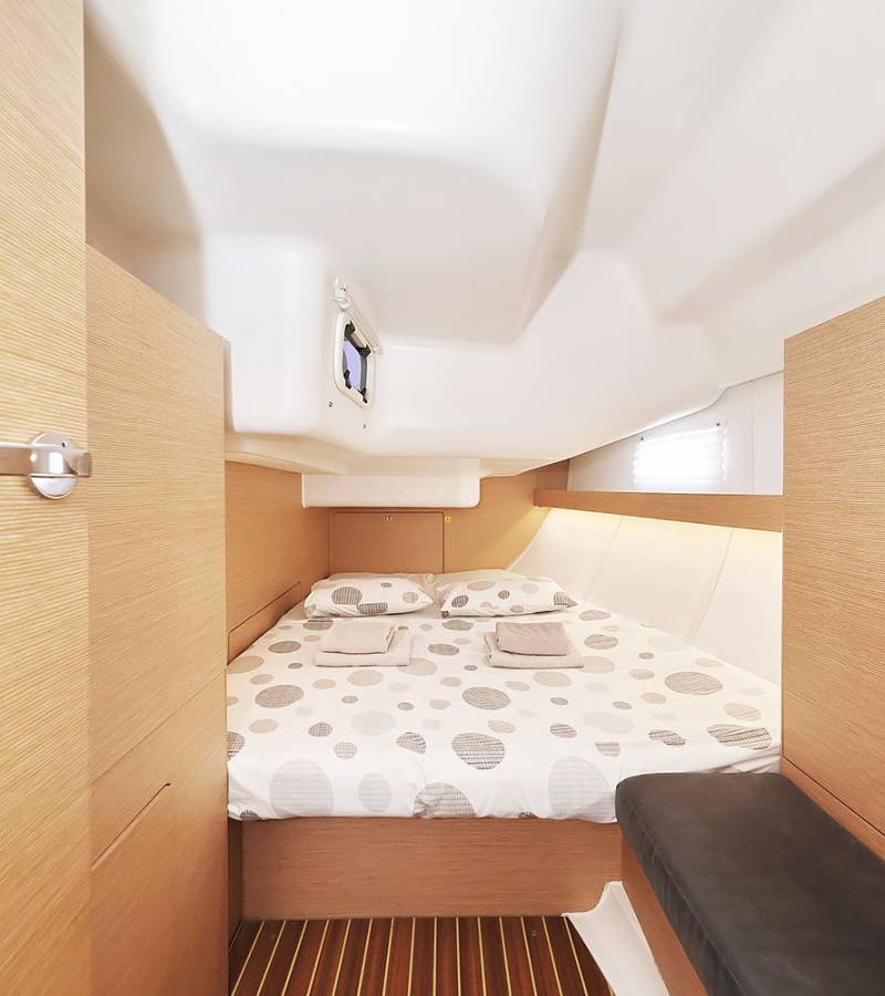 Elan Impression 45, Ibiss | Yacht Charter Croatia