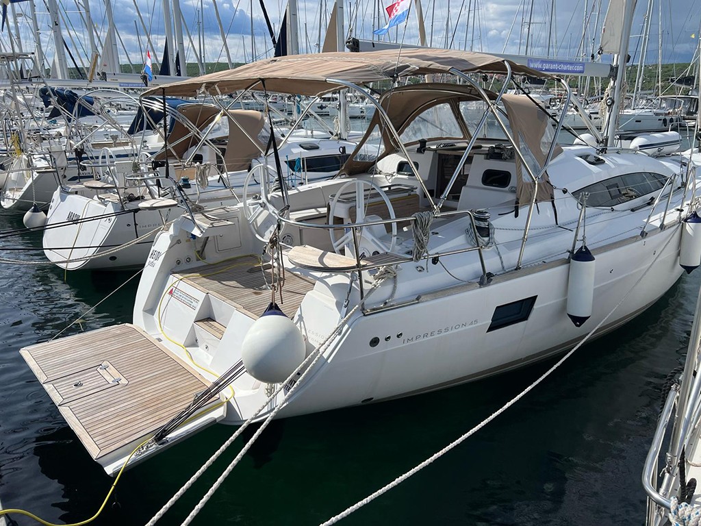 Elan Impression 45, Heidi | Yacht Charter Croatia