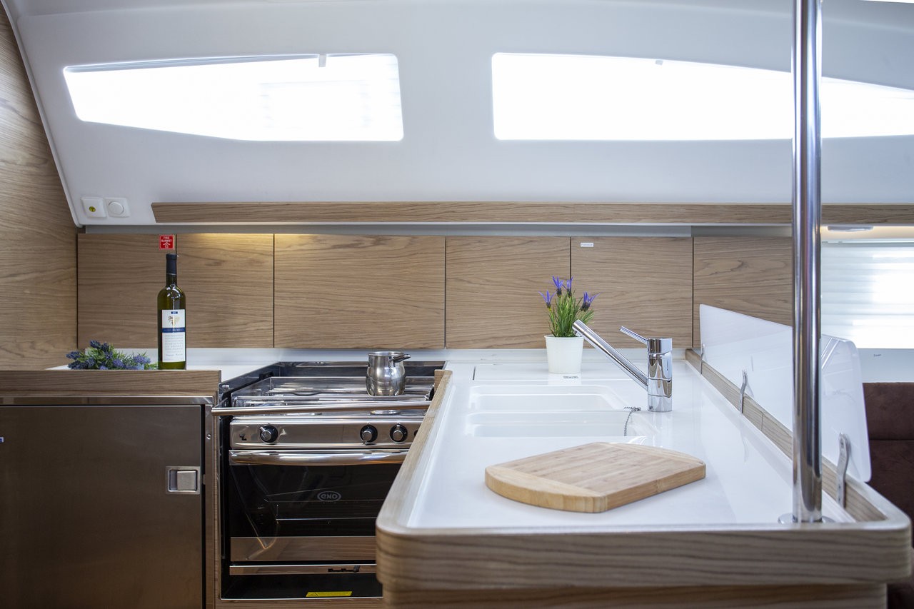 Elan Impression 45, Tightrope | Yacht Charter Croatia