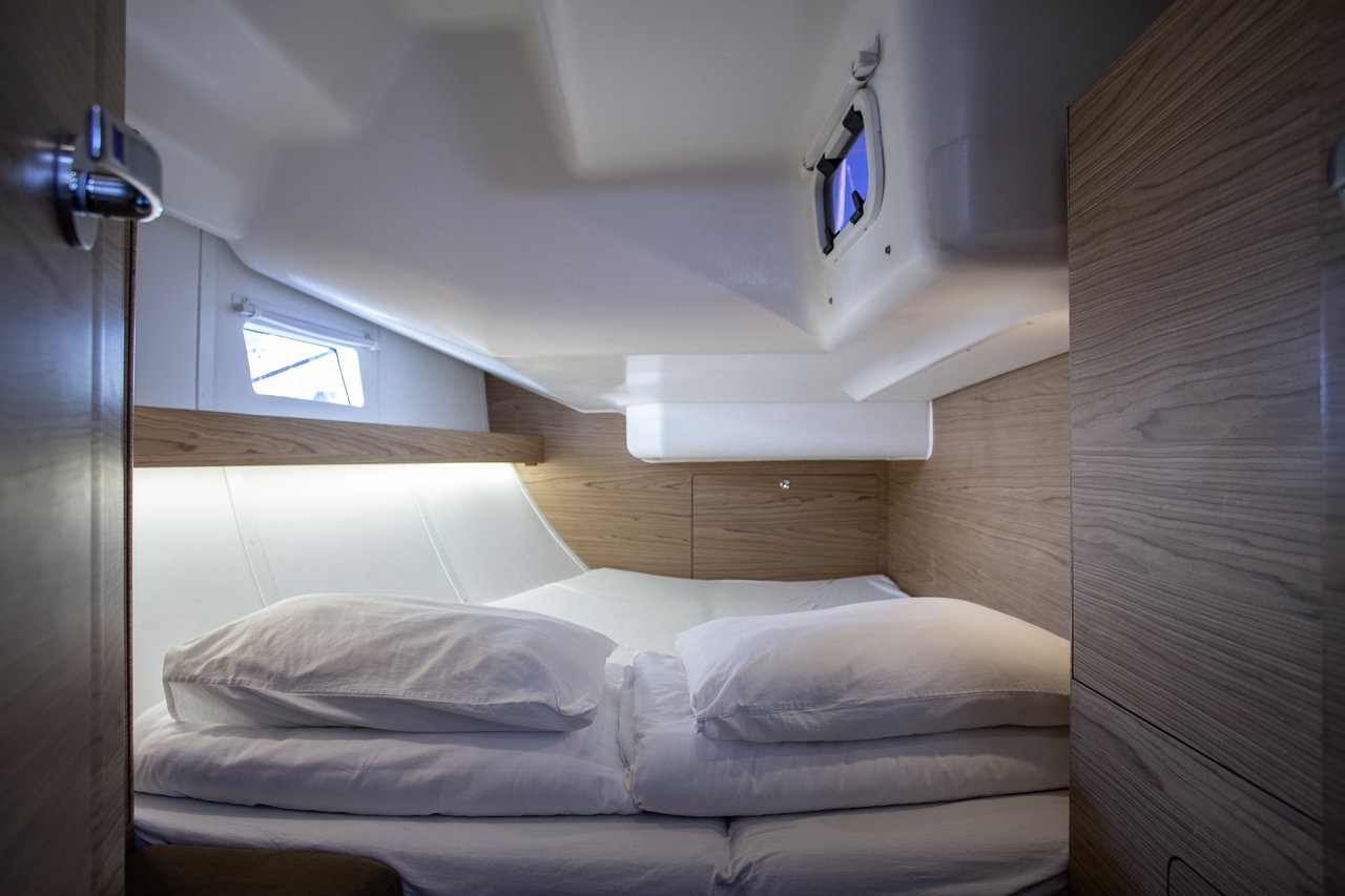 Elan Impression 45, Tightrope | Yacht Charter Croatia