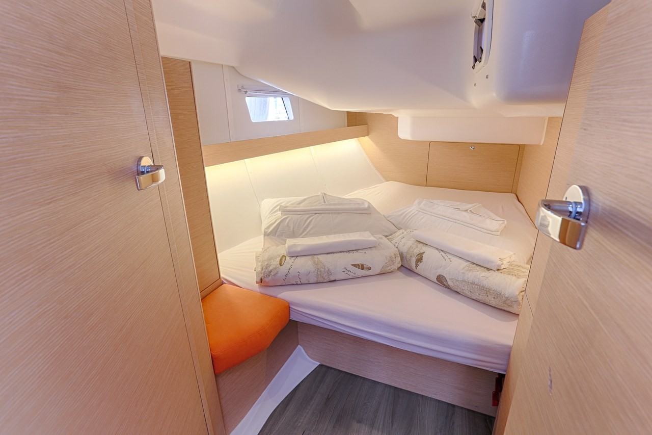 Elan Impression 45, Star | Yacht Charter Croatia
