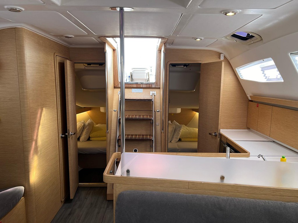 Elan Impression 45, Heidi | Yacht Charter Croatia