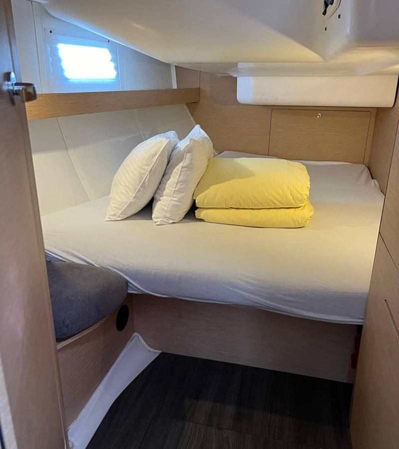 Elan Impression 45, Heidi | Yacht Charter Croatia