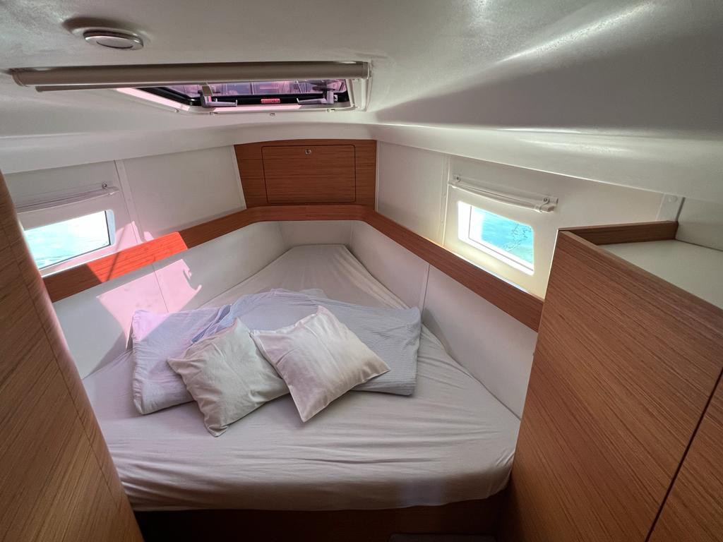 Elan Impression 45, Kaminari | Yacht Charter Croatia