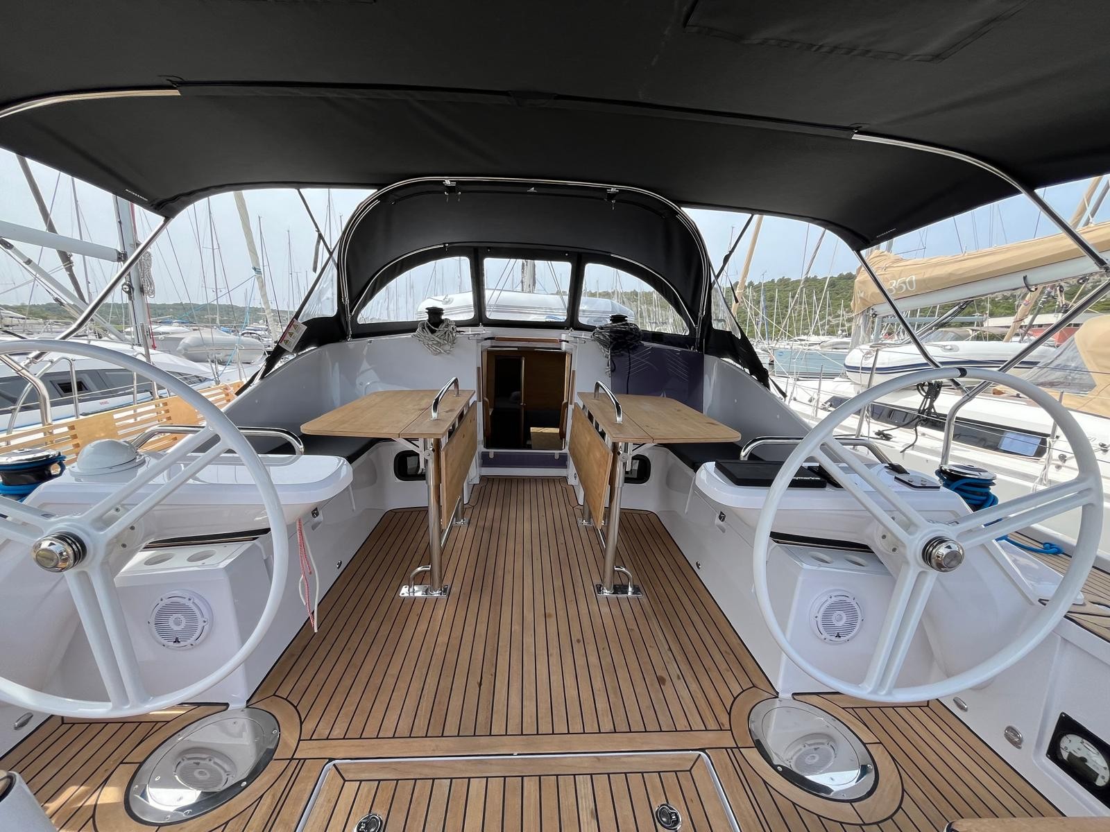Elan Impression 45, Ollie | Yacht Charter Croatia