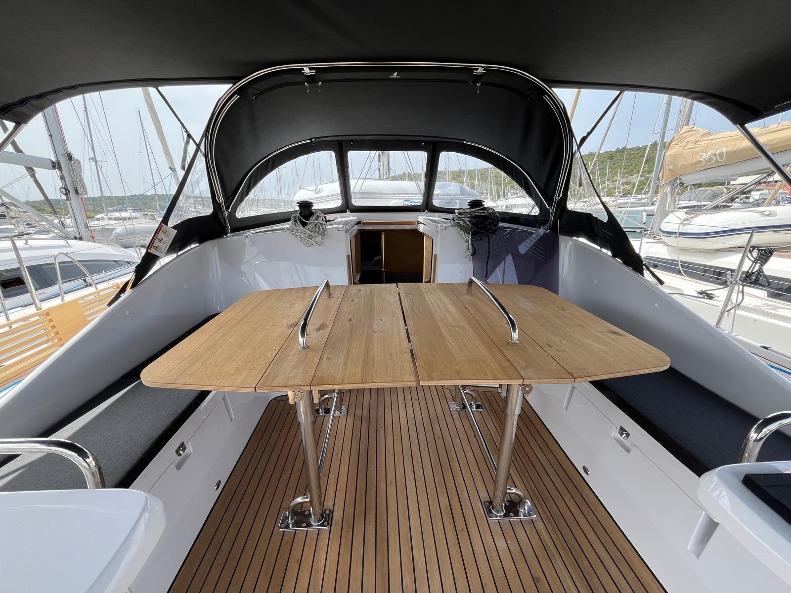 Elan Impression 45, Ollie | Yacht Charter Croatia