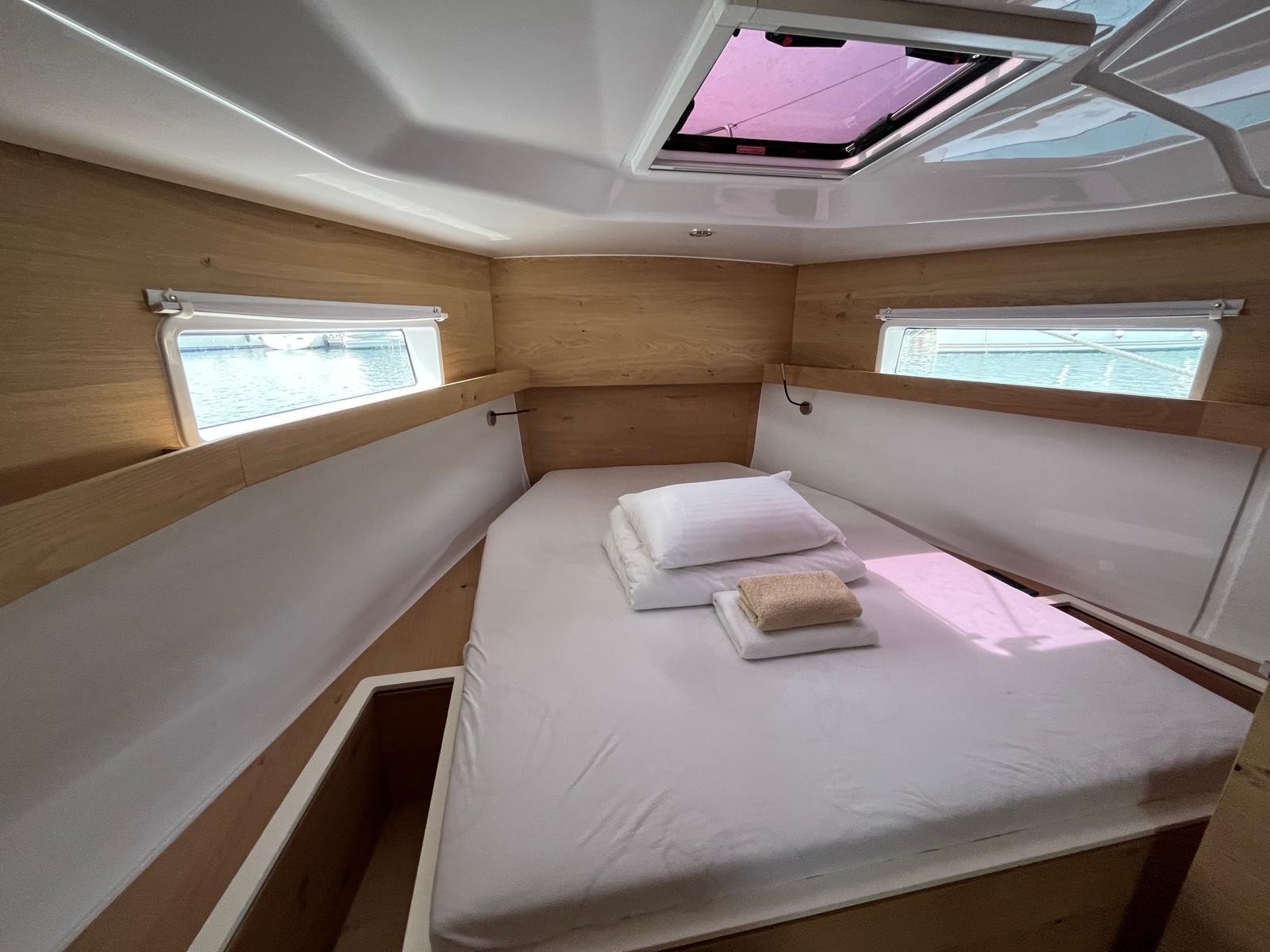 Elan Impression 45, Ollie | Yacht Charter Croatia