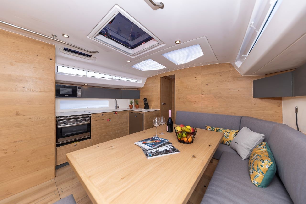 Elan Impression 45, Amaretto | Yacht Charter Croatia