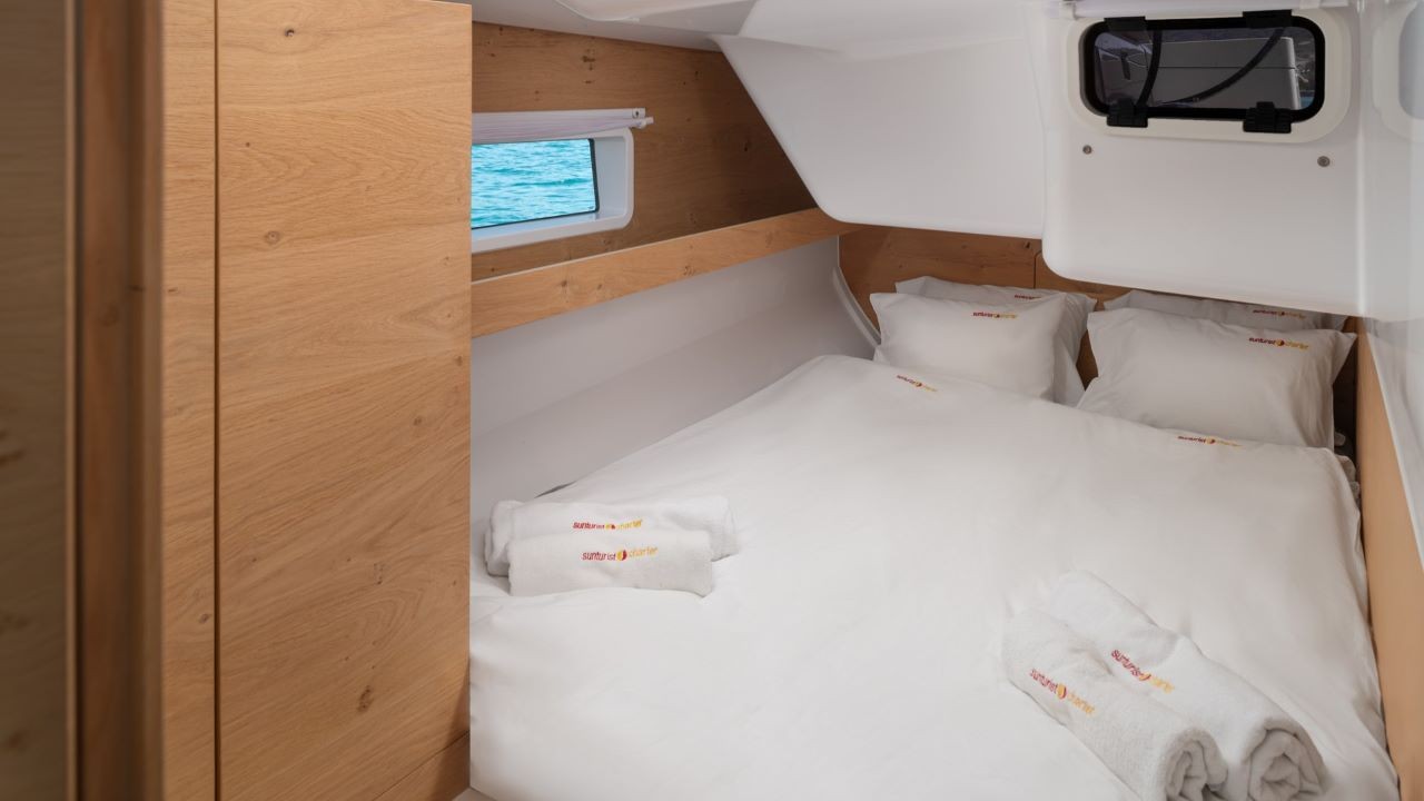 Elan Impression 45, Amaretto | Yacht Charter Croatia