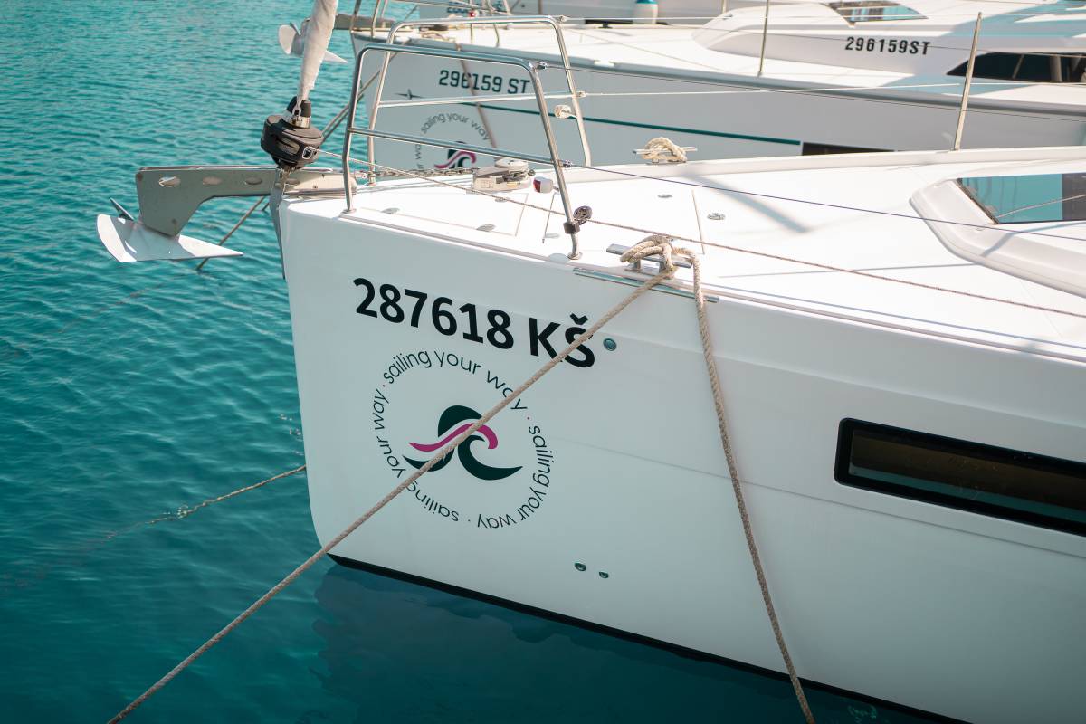 Elan Impression 45, Skipper's Girl | Yachtcharter Kroatien