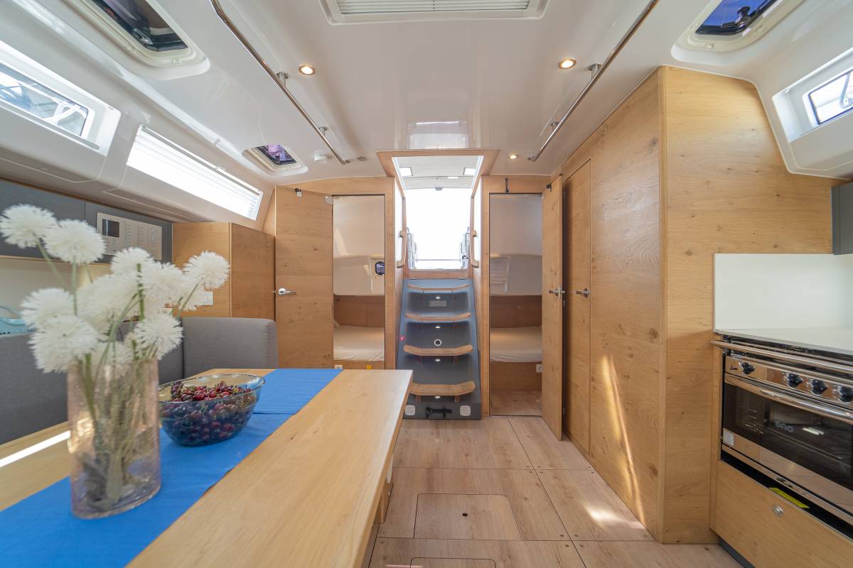 Elan Impression 45, Skipper's Girl | Yachtcharter Kroatien