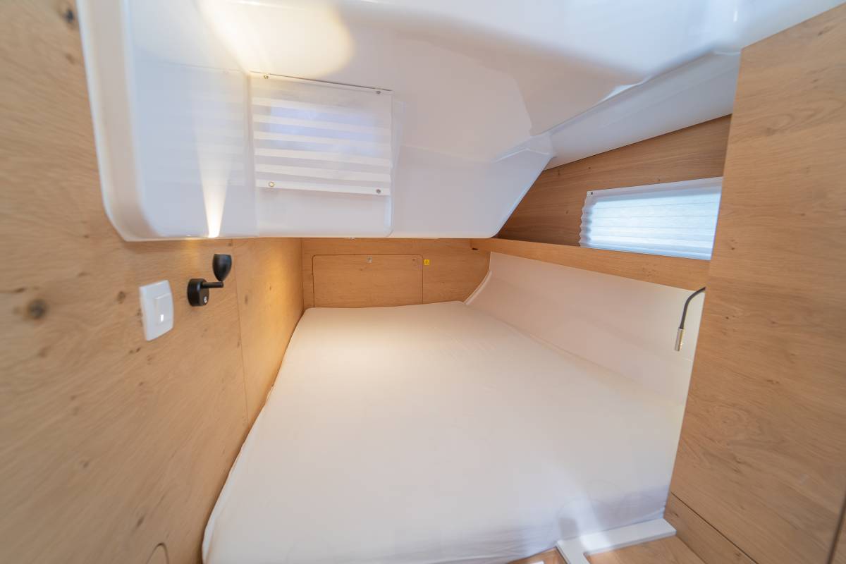 Elan Impression 45, Skipper's Girl | Yachtcharter Kroatien