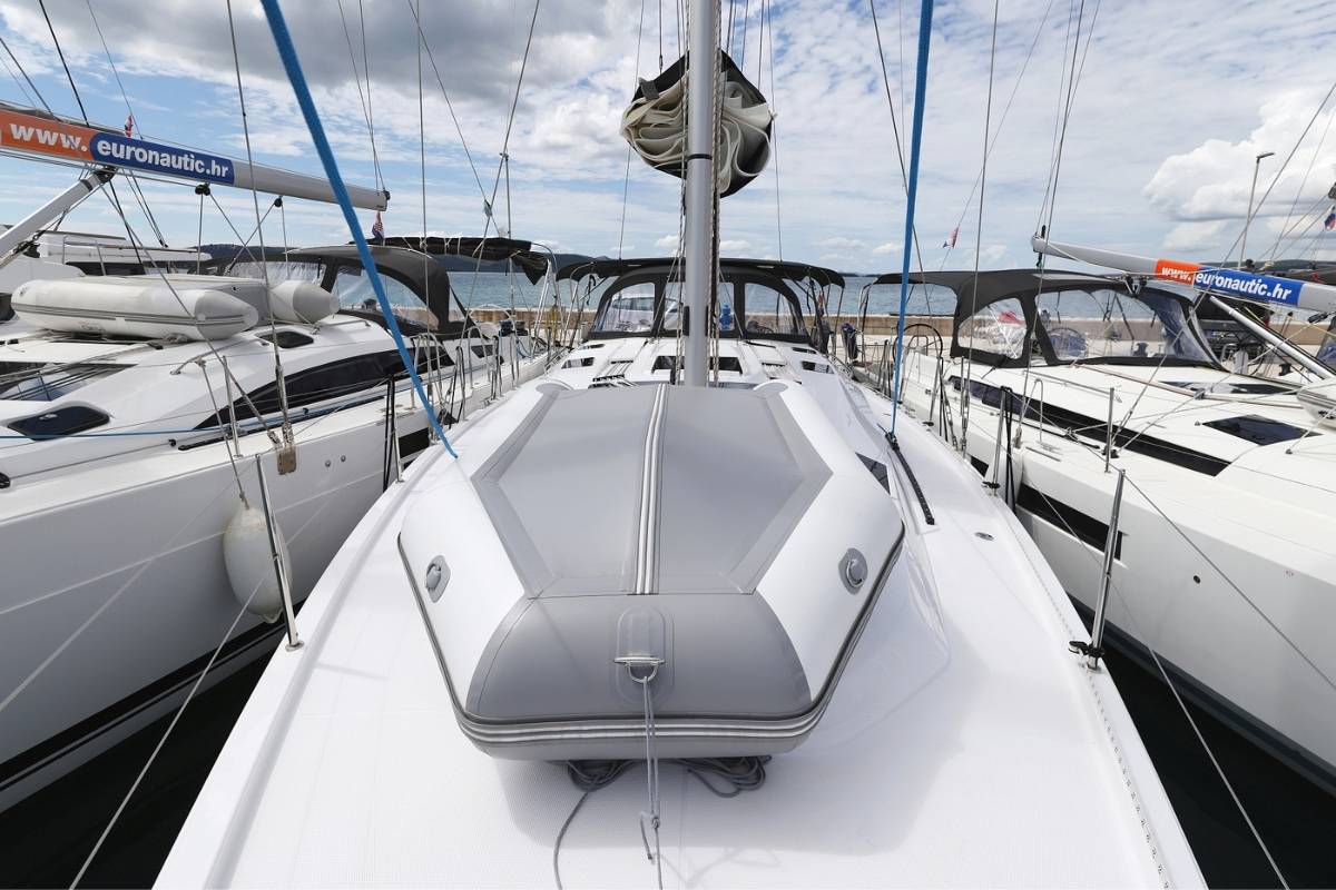 Elan Impression 45, Furija | Yacht Charter Croatia