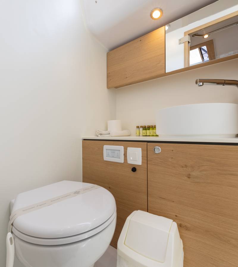 Elan Impression 45, Seabee Alpha | Yacht Charter Croatia