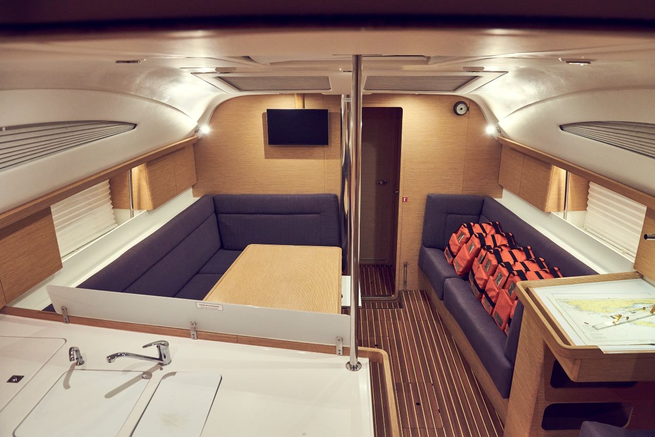 Elan Impression 45, Six Friends | Yacht Charter Croatia