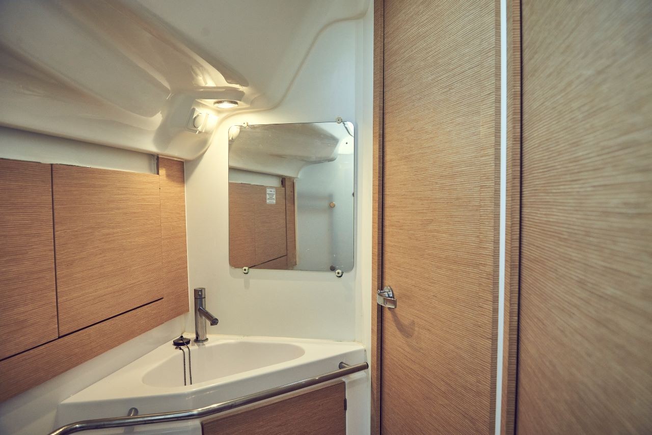 Elan Impression 45, Six Friends | Yacht Charter Croatia