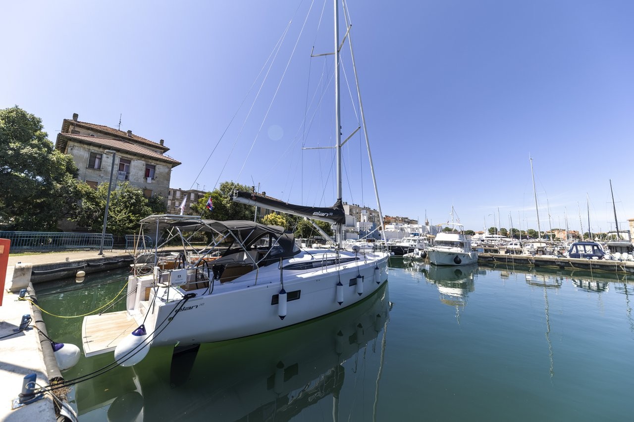 Elan Impression 45, Supreme | Yacht Charter Croatia