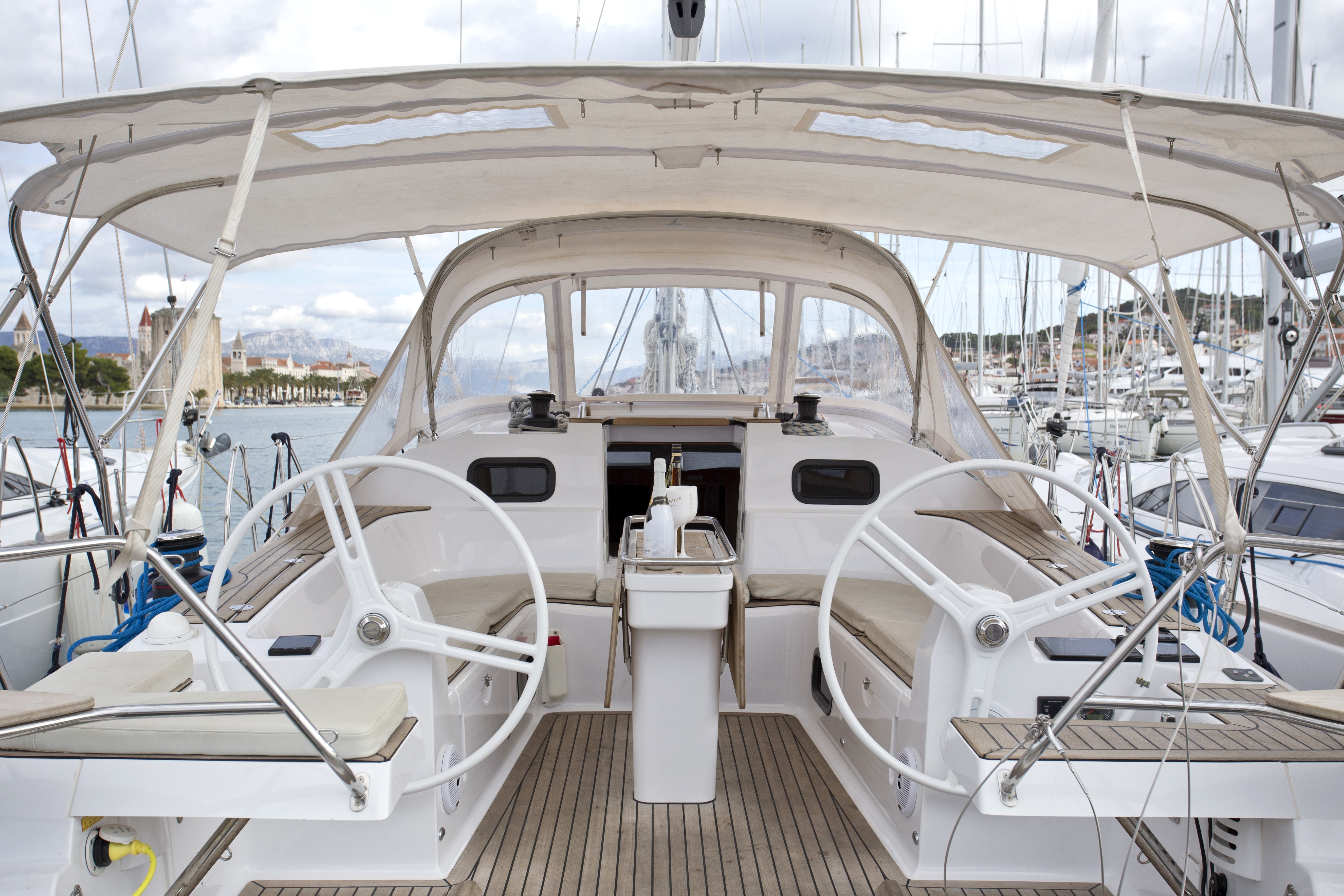 Elan Impression 45, Midnight | Yacht Charter Croatia
