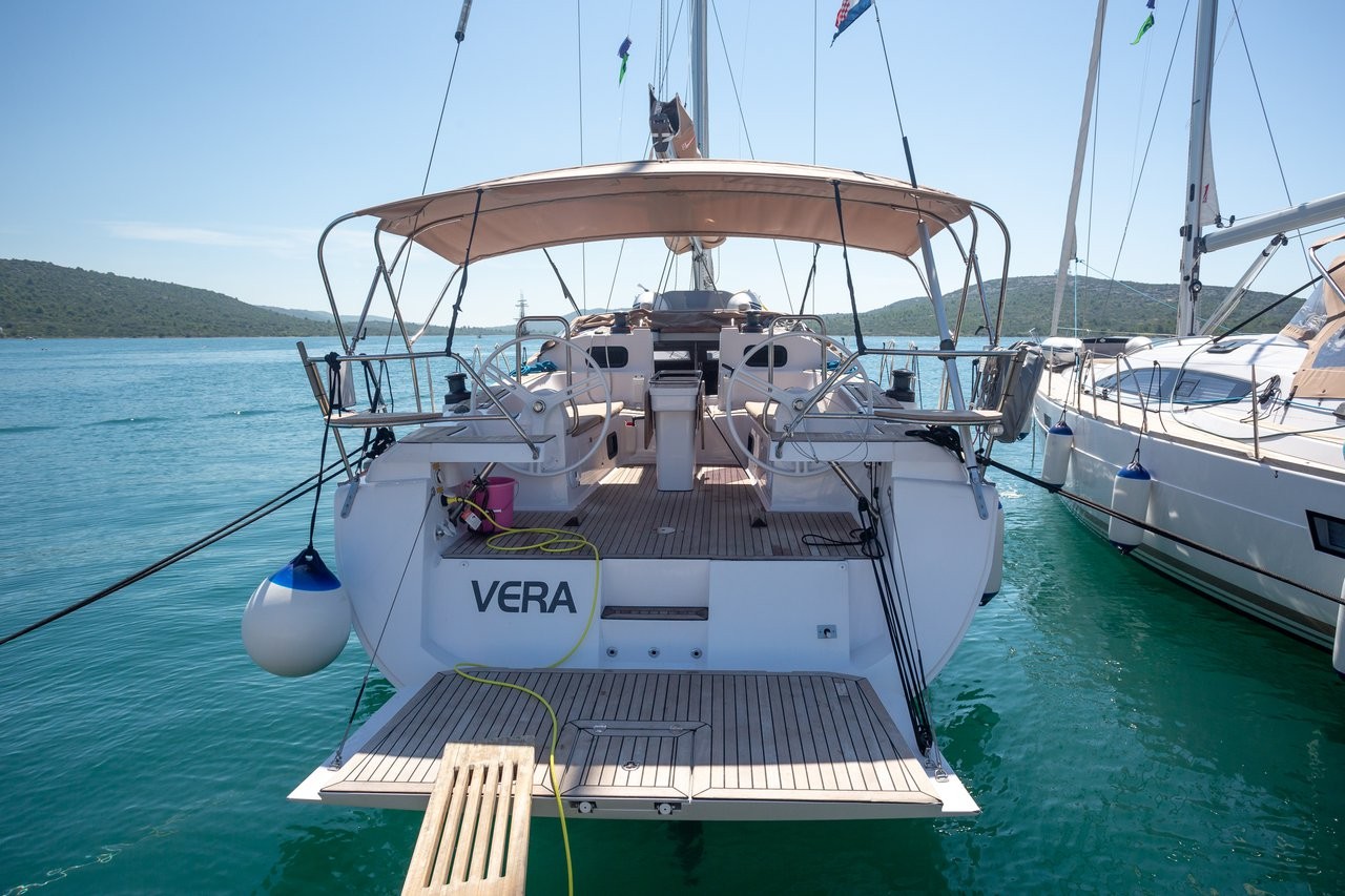 Elan Impression 45, Vera | Yacht Charter Croatia
