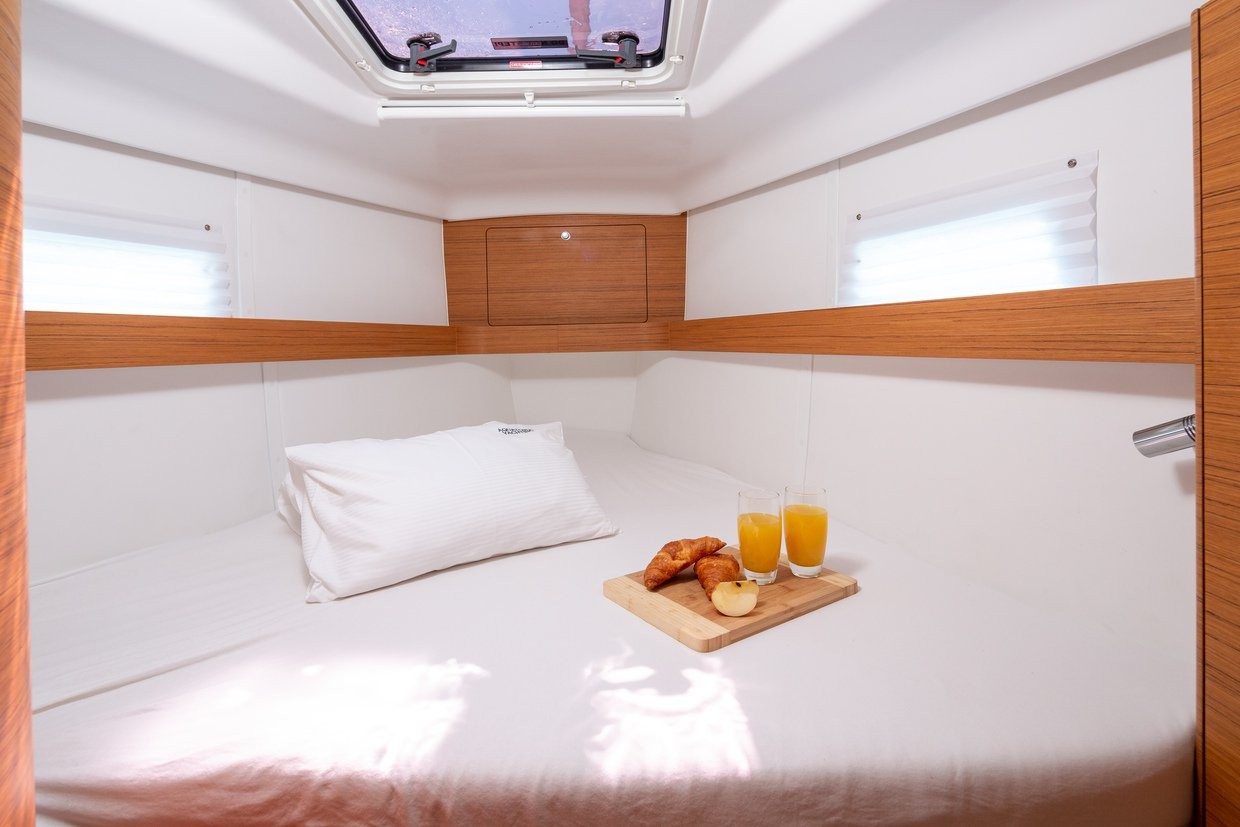 Elan Impression 45, Vera | Yacht Charter Croatia
