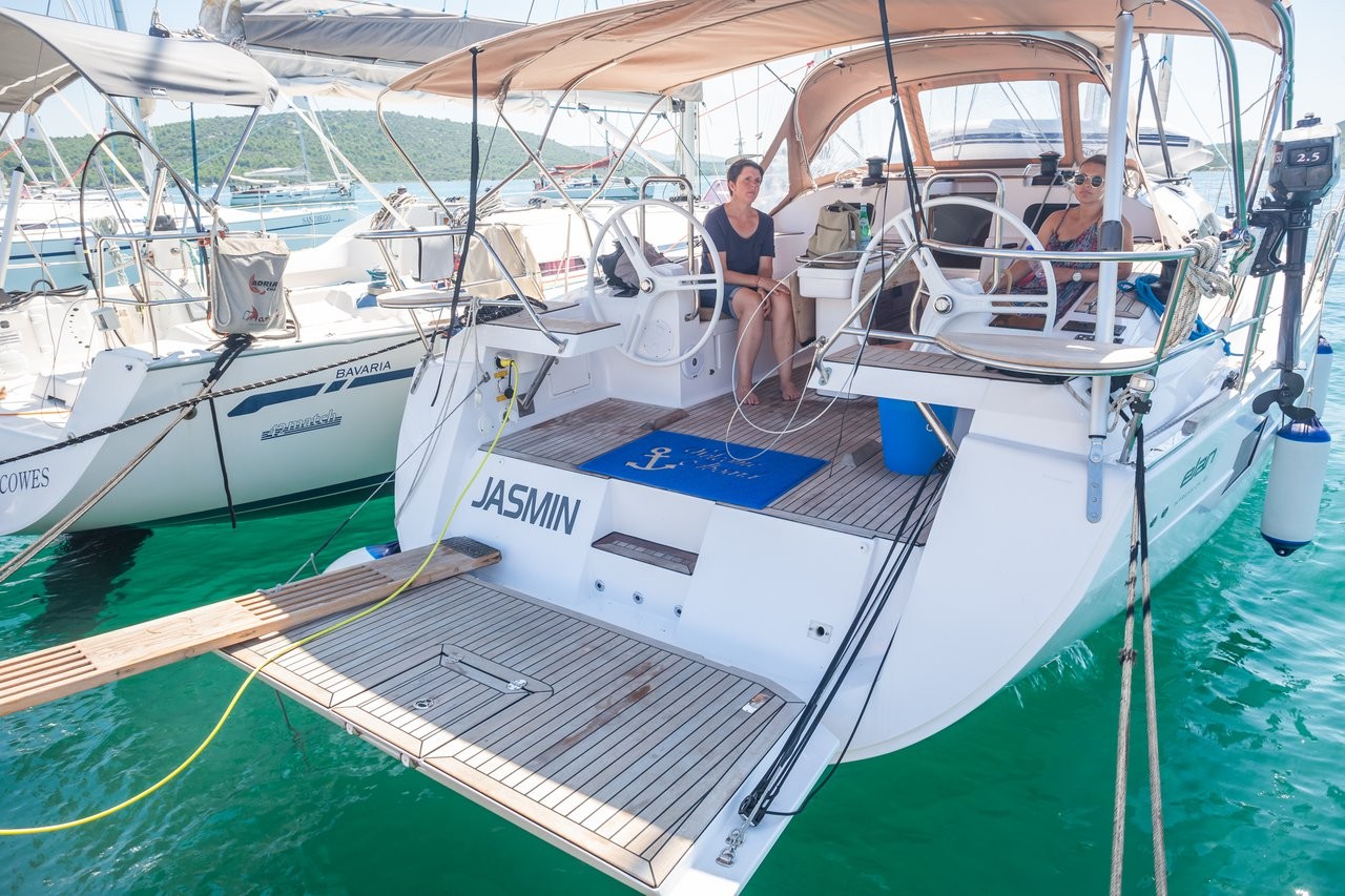 Elan Impression 45, Jasmin | Yacht Charter Croatia