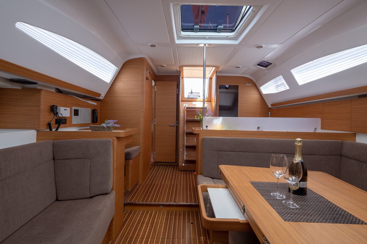 Elan Impression 45, Jasmin | Yacht Charter Croatia