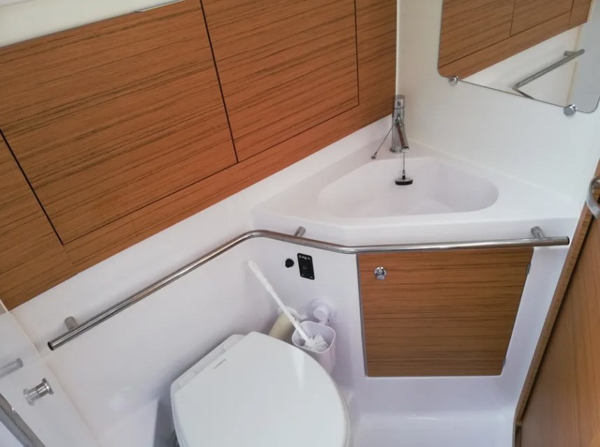 Elan Impression 45, DaVinci | Yacht Charter Croatia