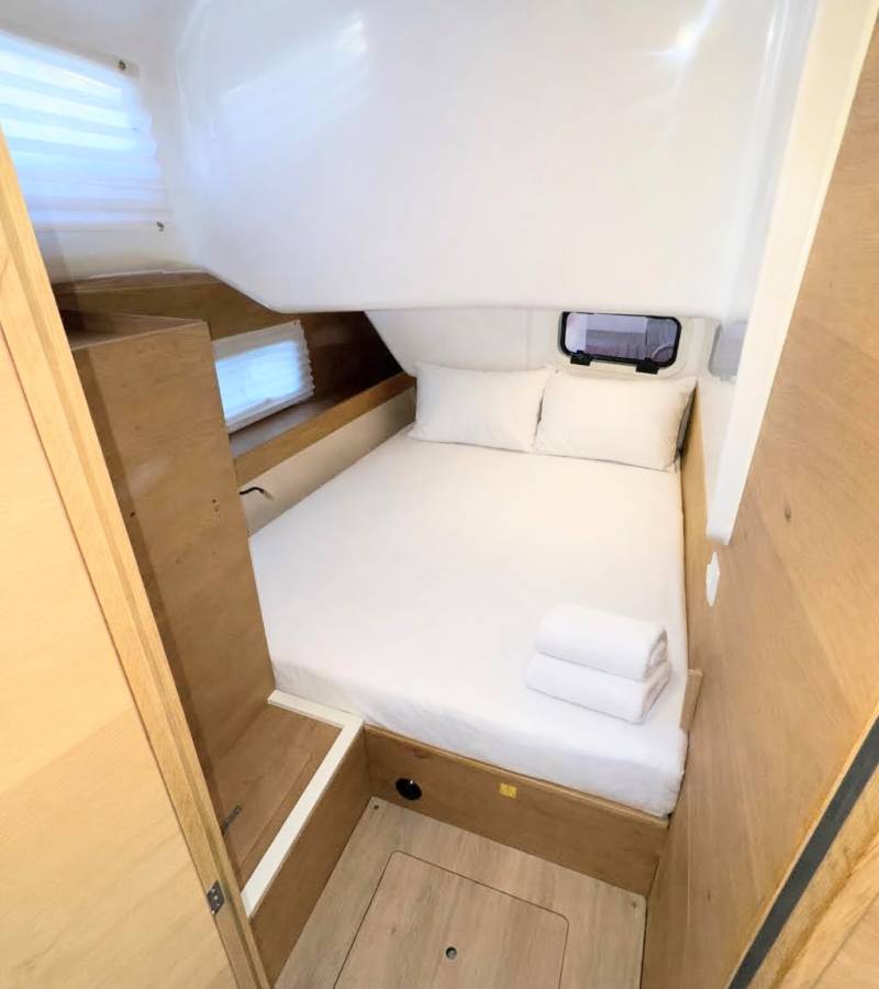 Elan Impression 45, First | Noleggio di Yacht Croazia