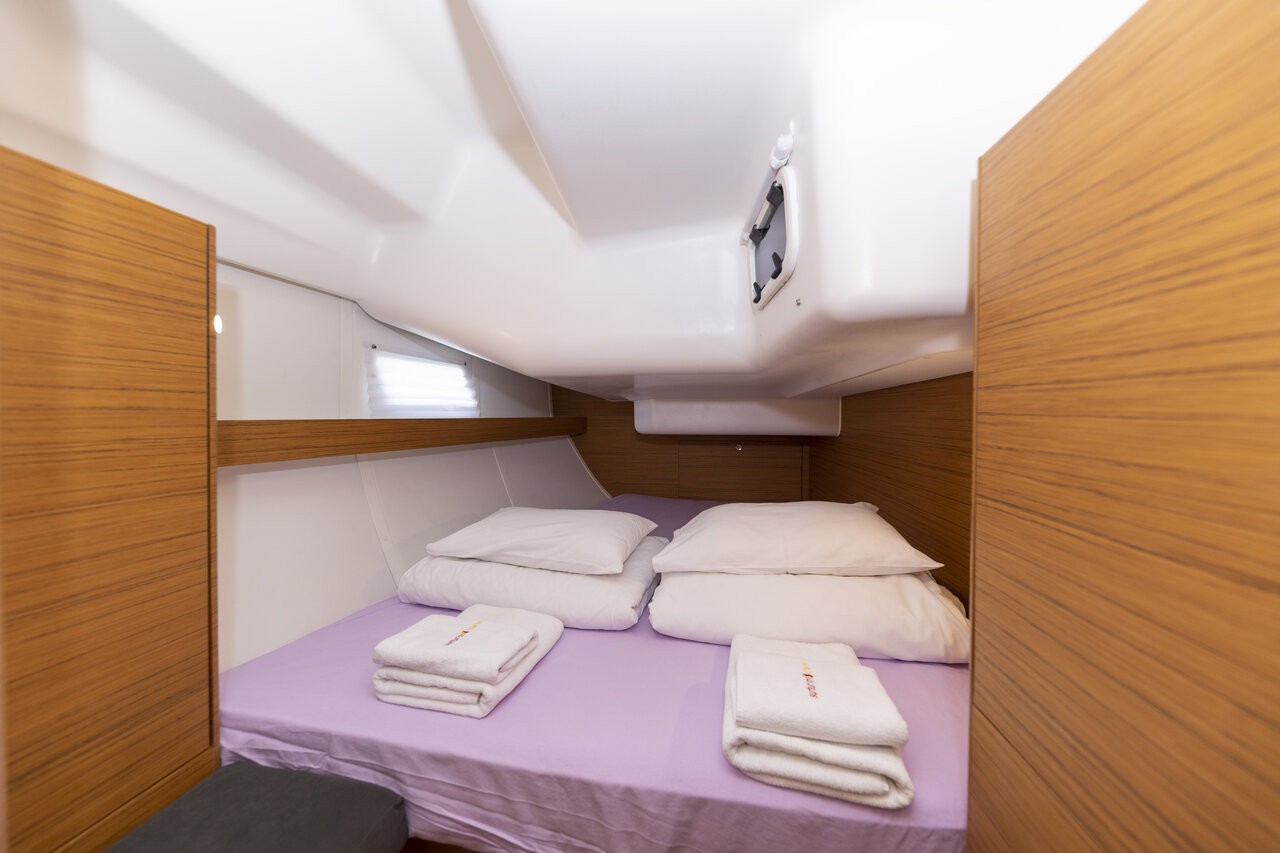 Elan Impression 45, Hotspot | Yacht Charter Croatia
