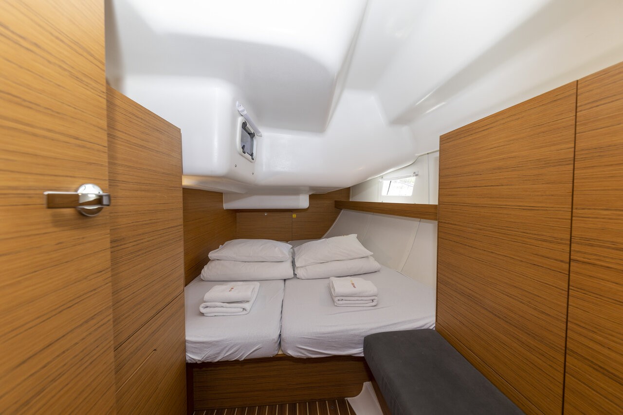 Elan Impression 45, Hotspot | Yacht Charter Croatia