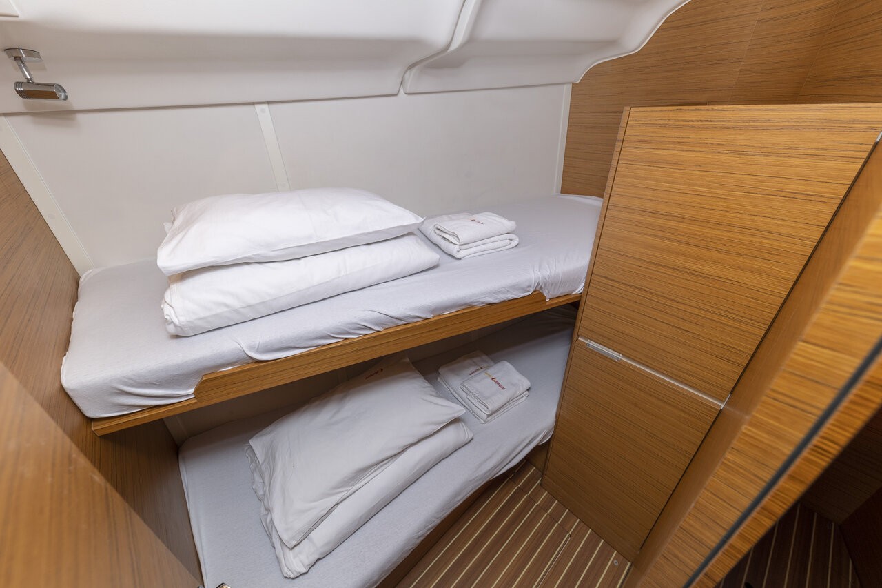 Elan Impression 45, Hotspot | Yacht Charter Croatia