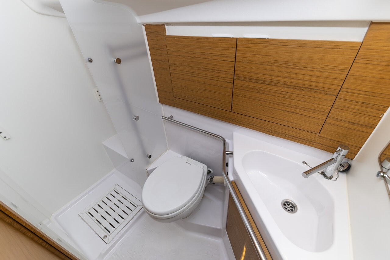Elan Impression 45, Hotspot | Yacht Charter Croatia