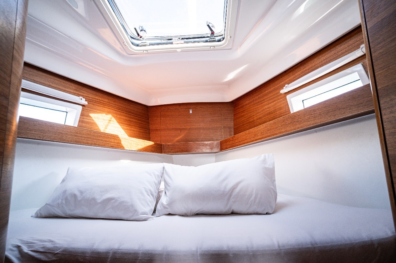 Elan Impression 45.1, Carolina | Yacht Charter Croatia
