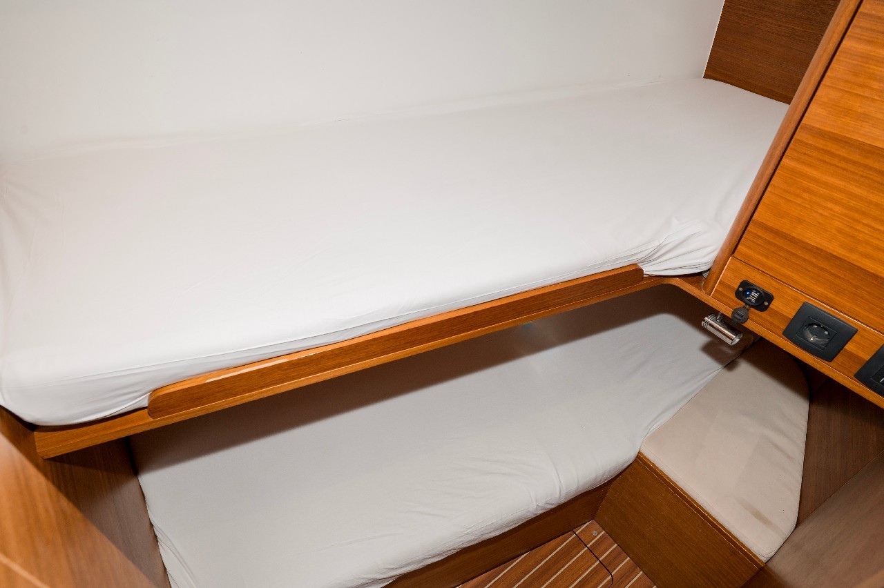 Elan Impression 45.1, Carolina | Yacht Charter Croatia