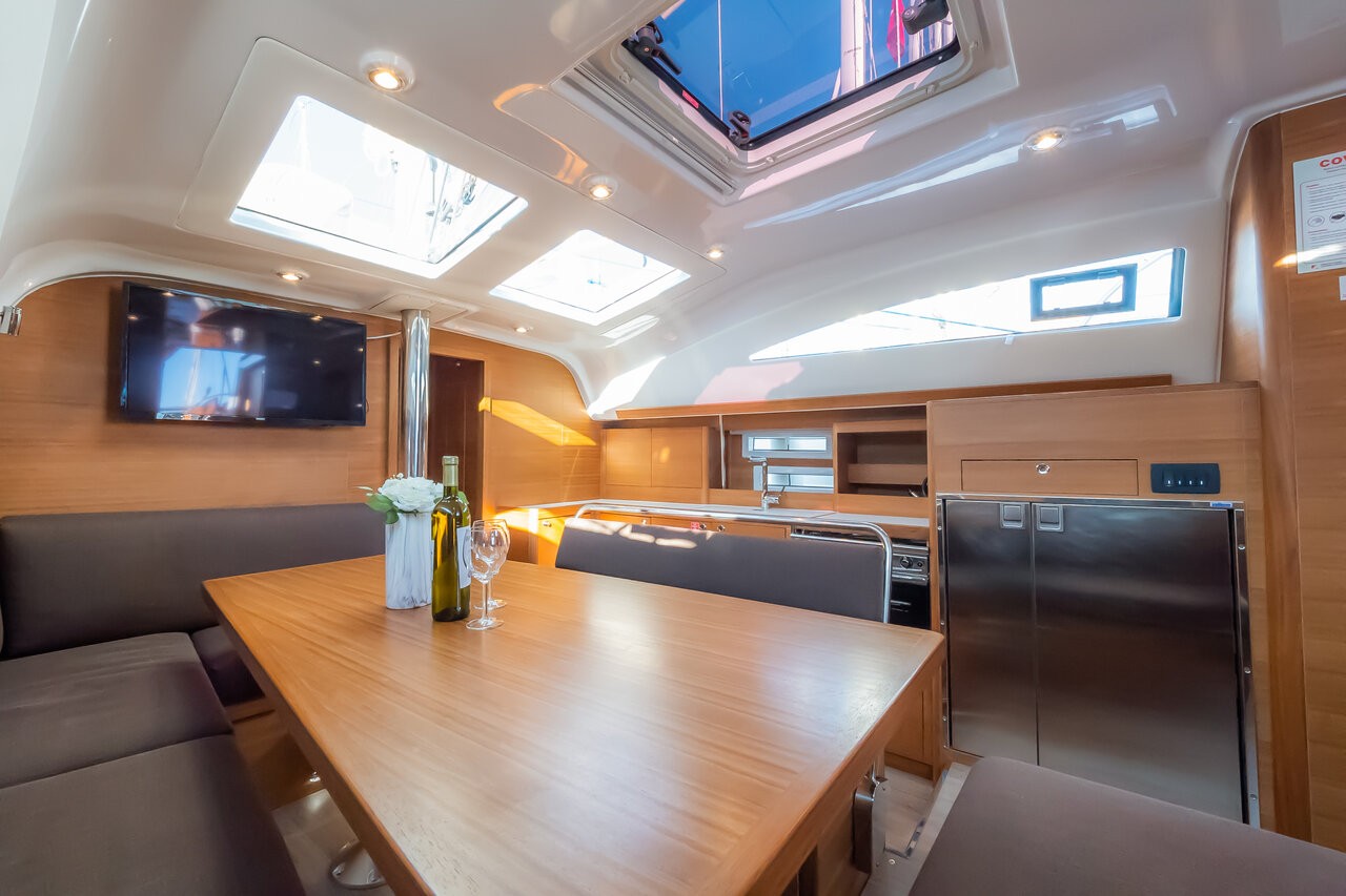 Elan Impression 45.1, Josephine | Yacht Charter Croatia