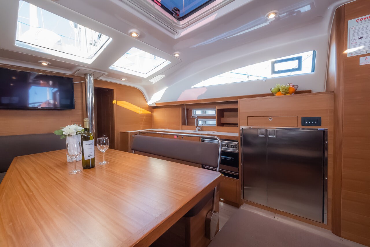 Elan Impression 45.1, Josephine | Yacht Charter Croatia