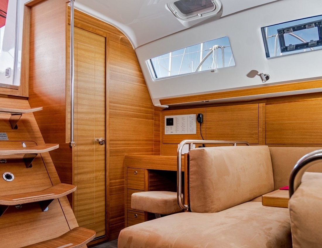 Elan Impression 45.1, Sax III | Yachtcharter Kroatien